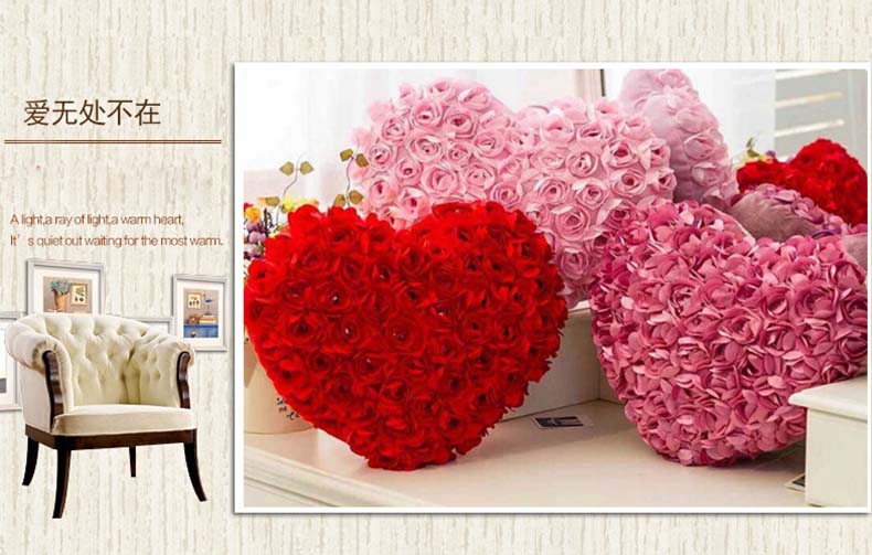 深圳禮至集團(tuán)，禮至集團(tuán)情人節(jié)禮品推薦，情人節(jié)禮品方案推薦：玫瑰愛心抱枕